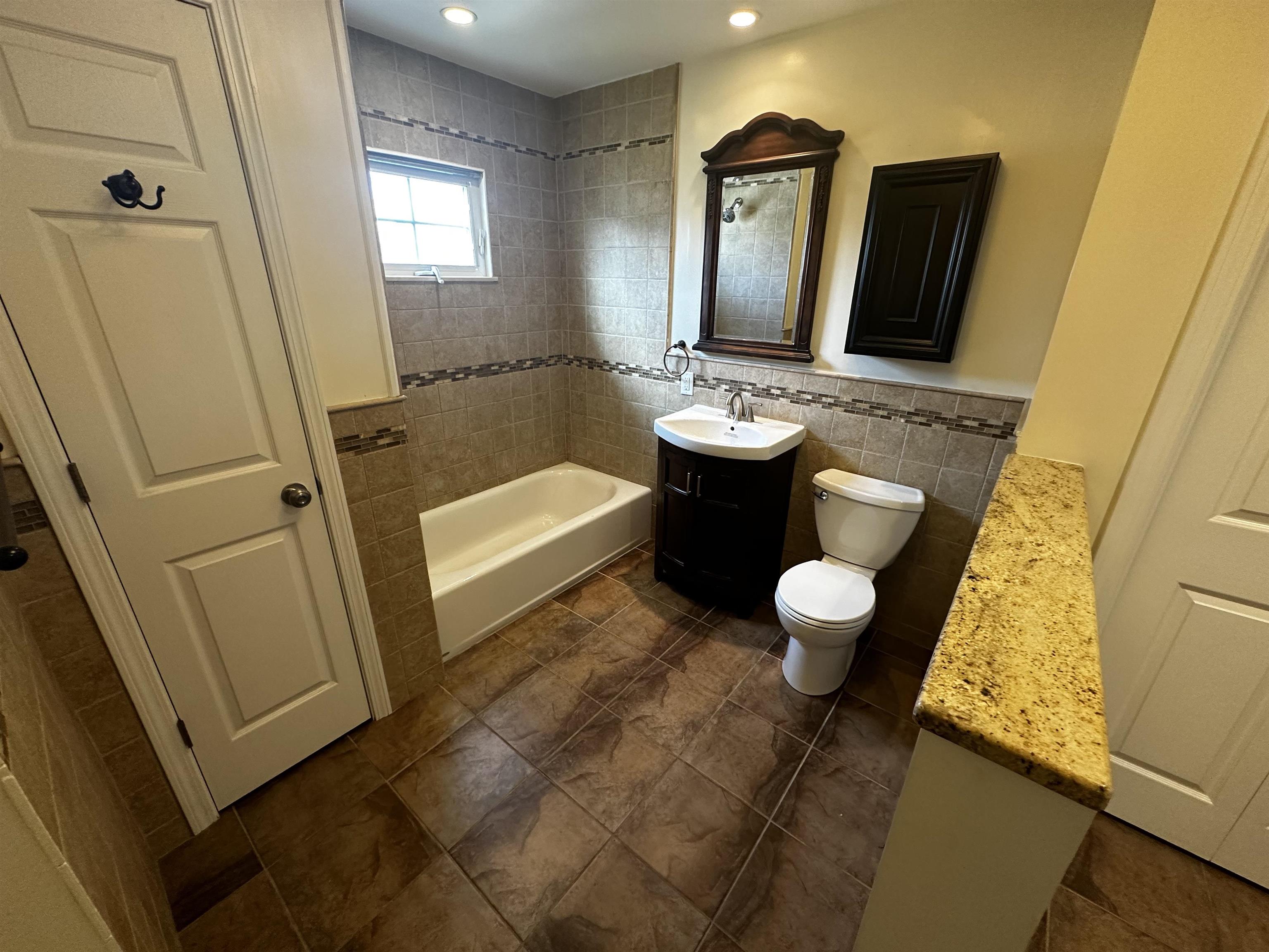 141 68TH ST - Photo 4