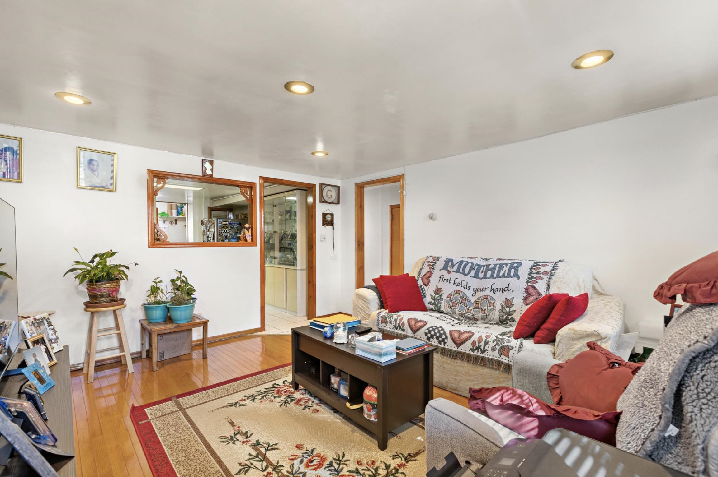 79 CHESTNUT AVE - Photo 3