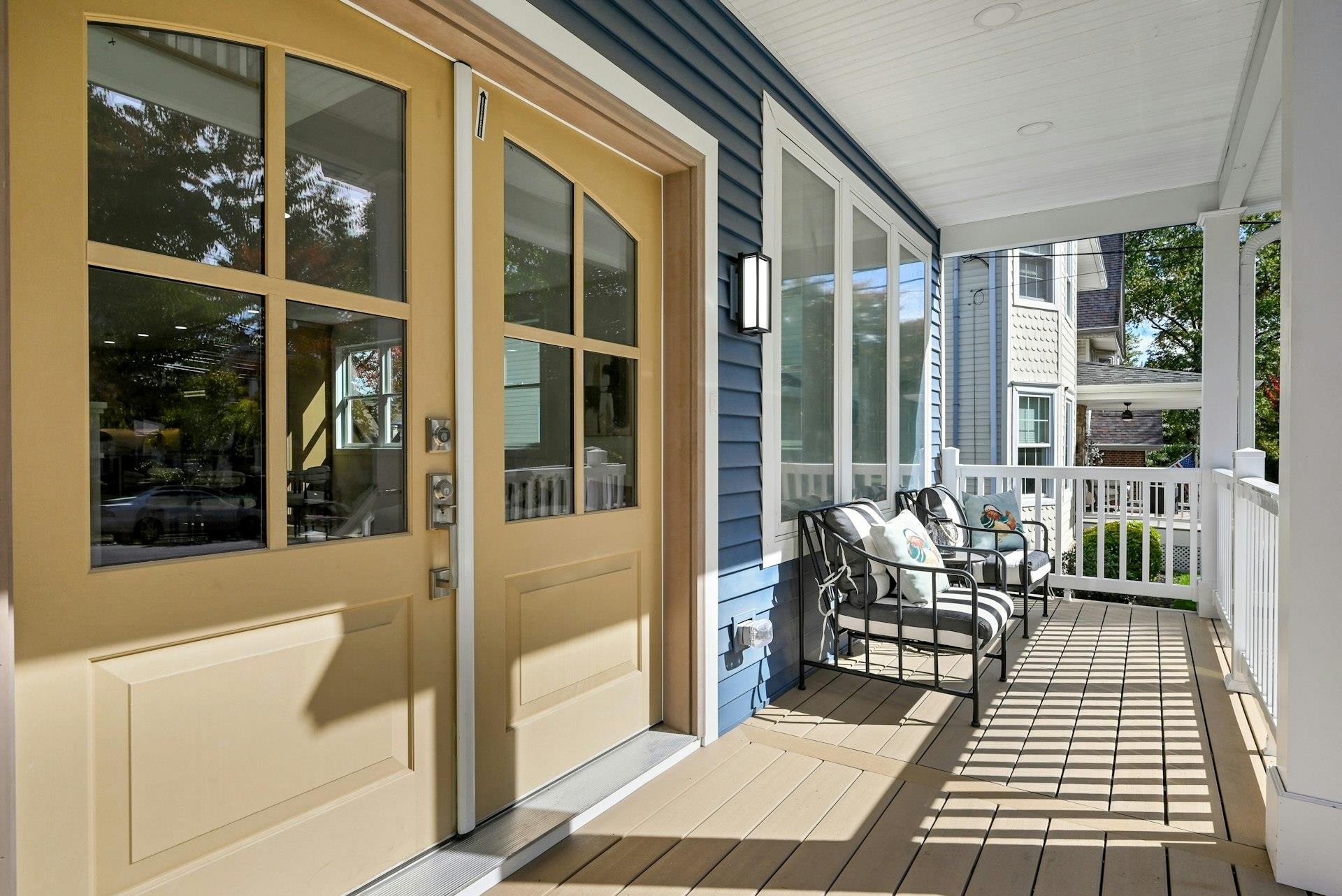 188 FAIRVIEW AVE - Photo 2