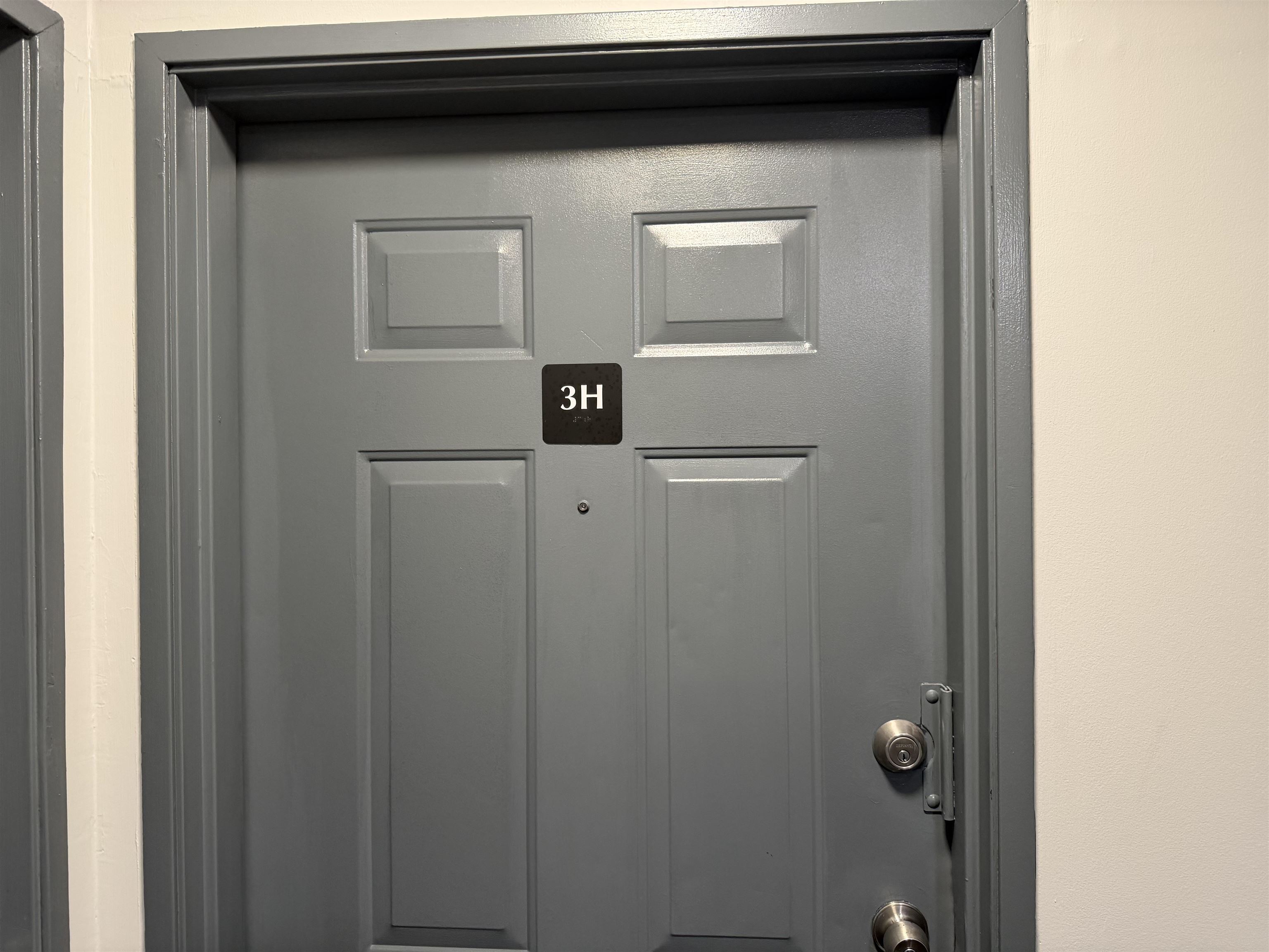 44 SHERMAN AVE - Photo 3