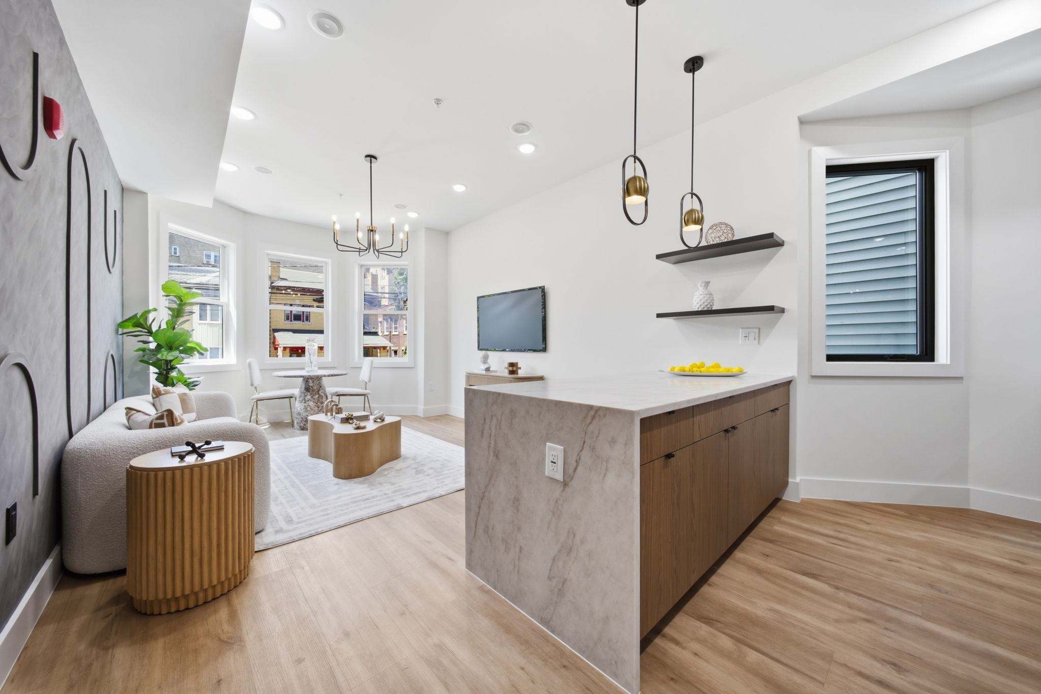 892 SUMMIT AVE - Photo 2