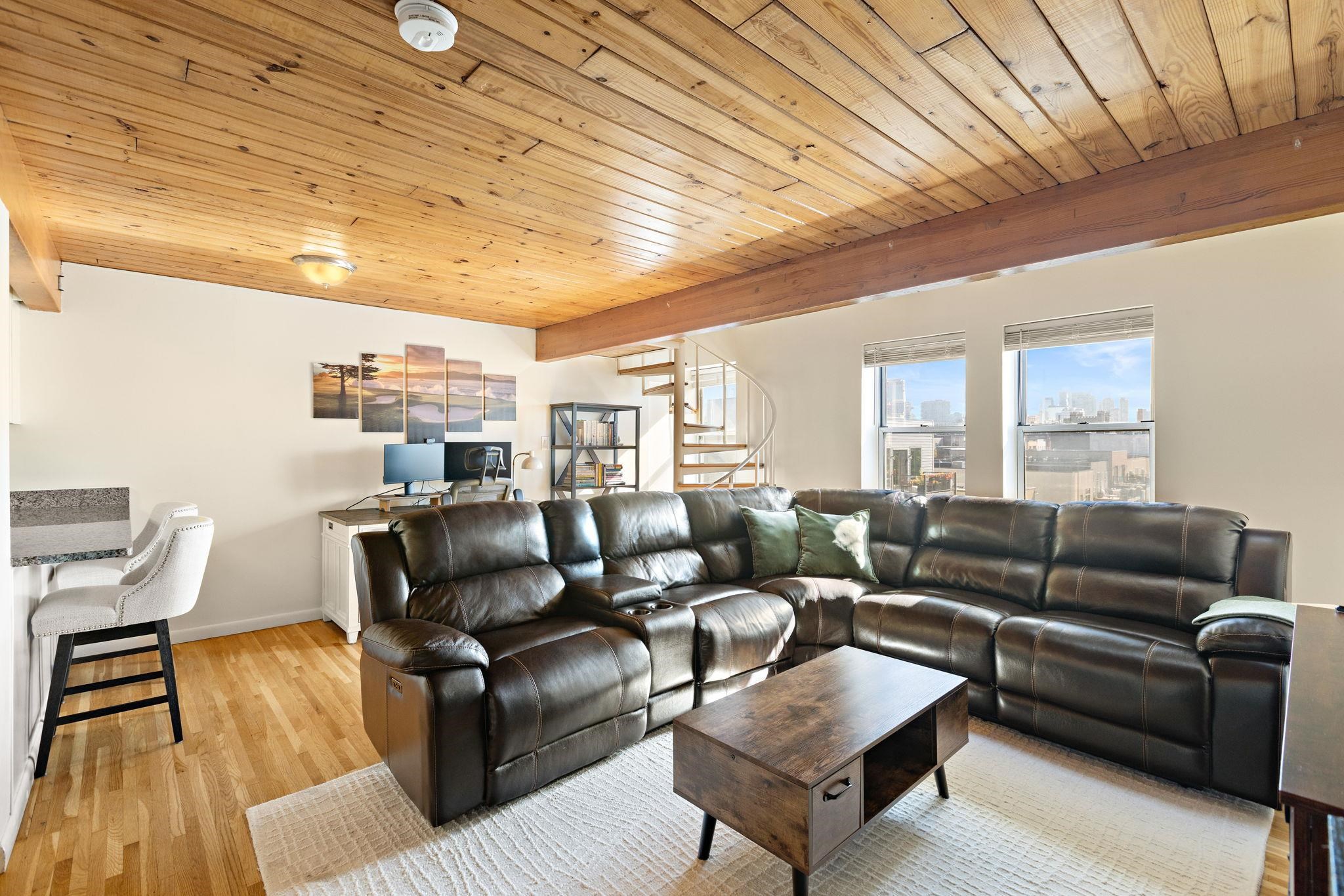 450 7TH ST - Photo 5
