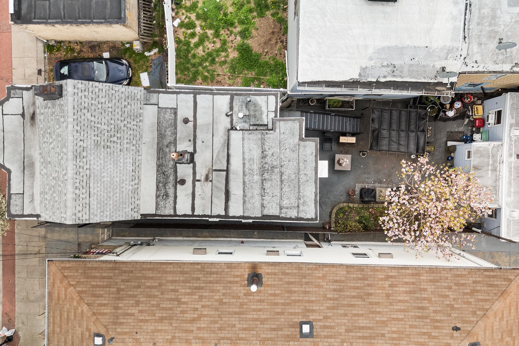 306 BERGENLINE AVE - Photo 2