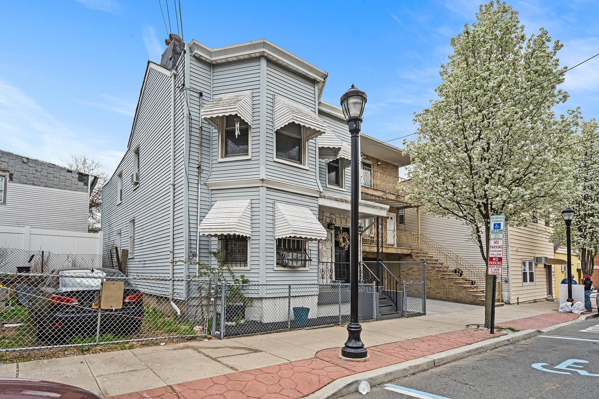 306 BERGENLINE AVE - Photo 3
