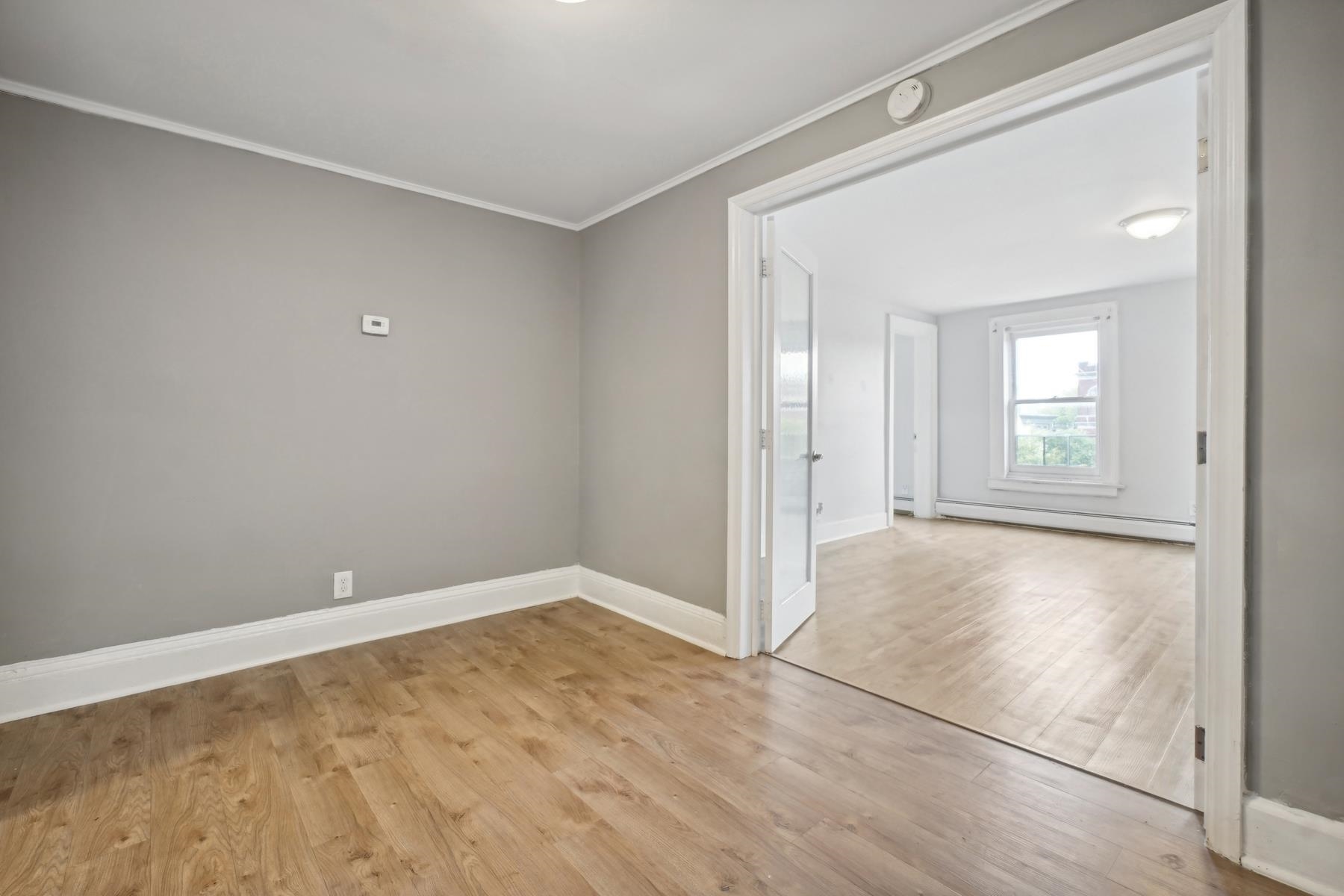 99 MONTICELLO AVE - Photo 2