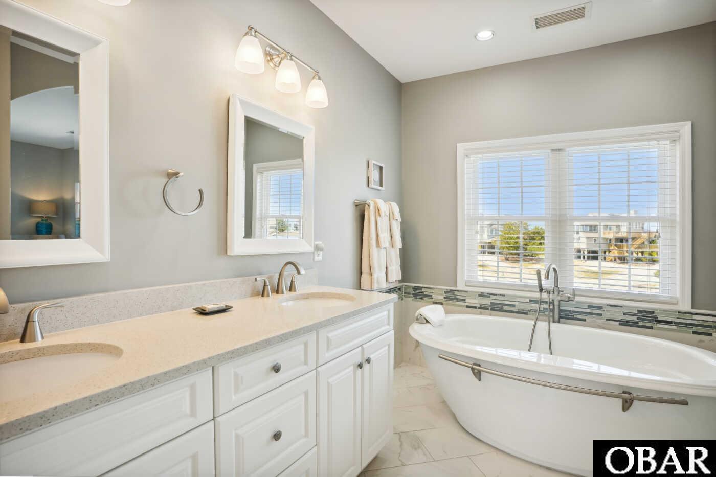 119 Ships Watch Drive 