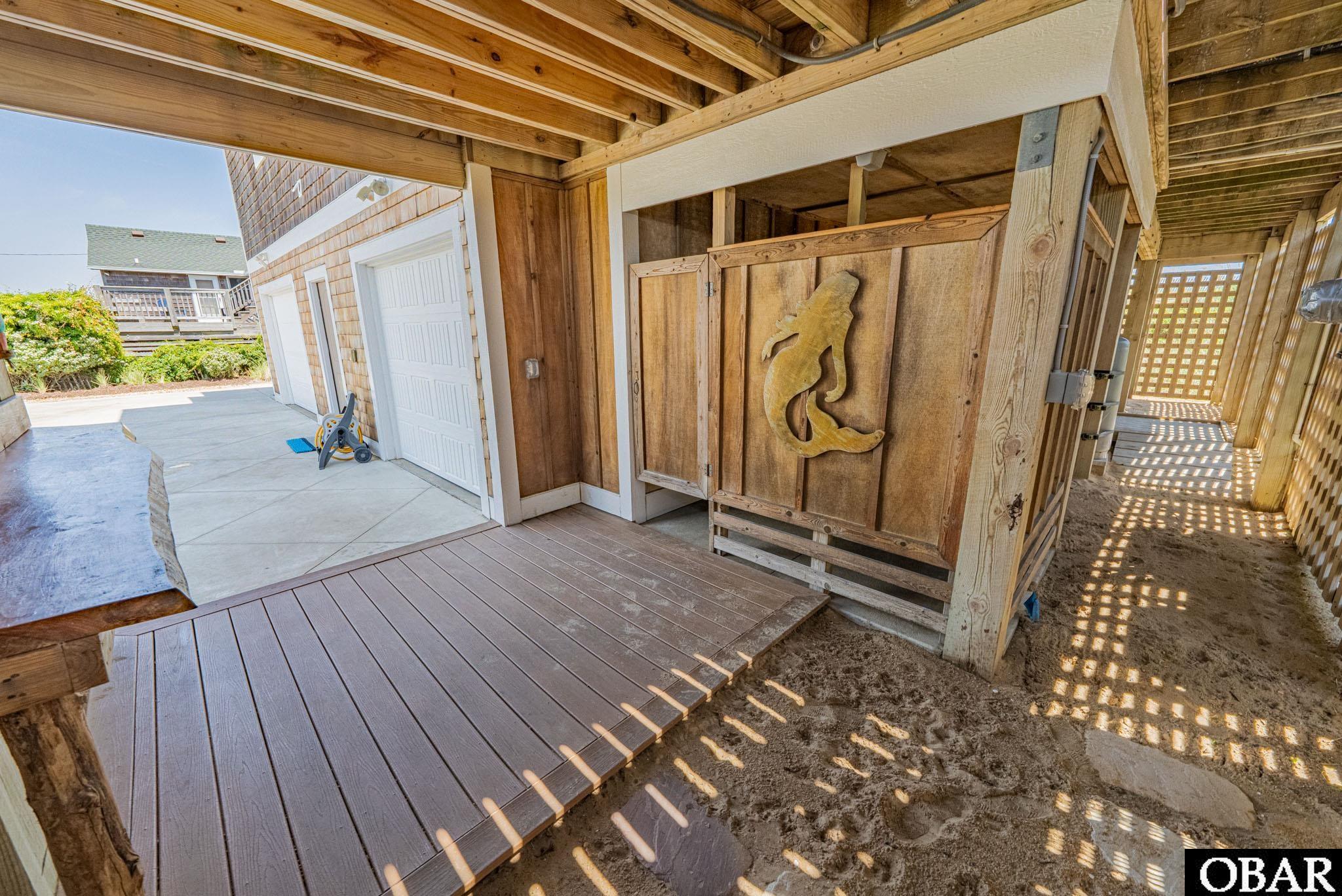 3906 Virginia Dare Trail 