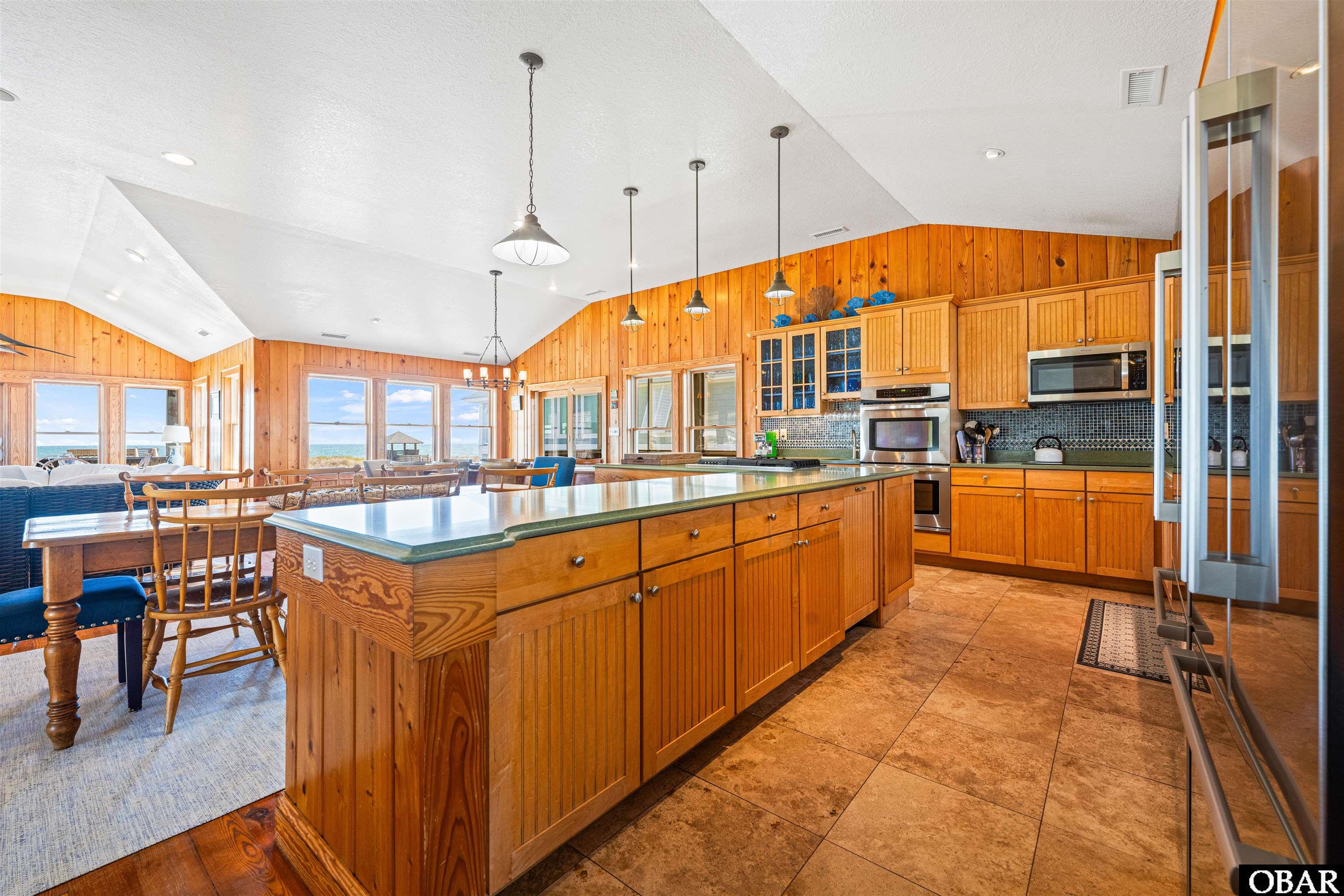 2407 Virginia Dare Trail 