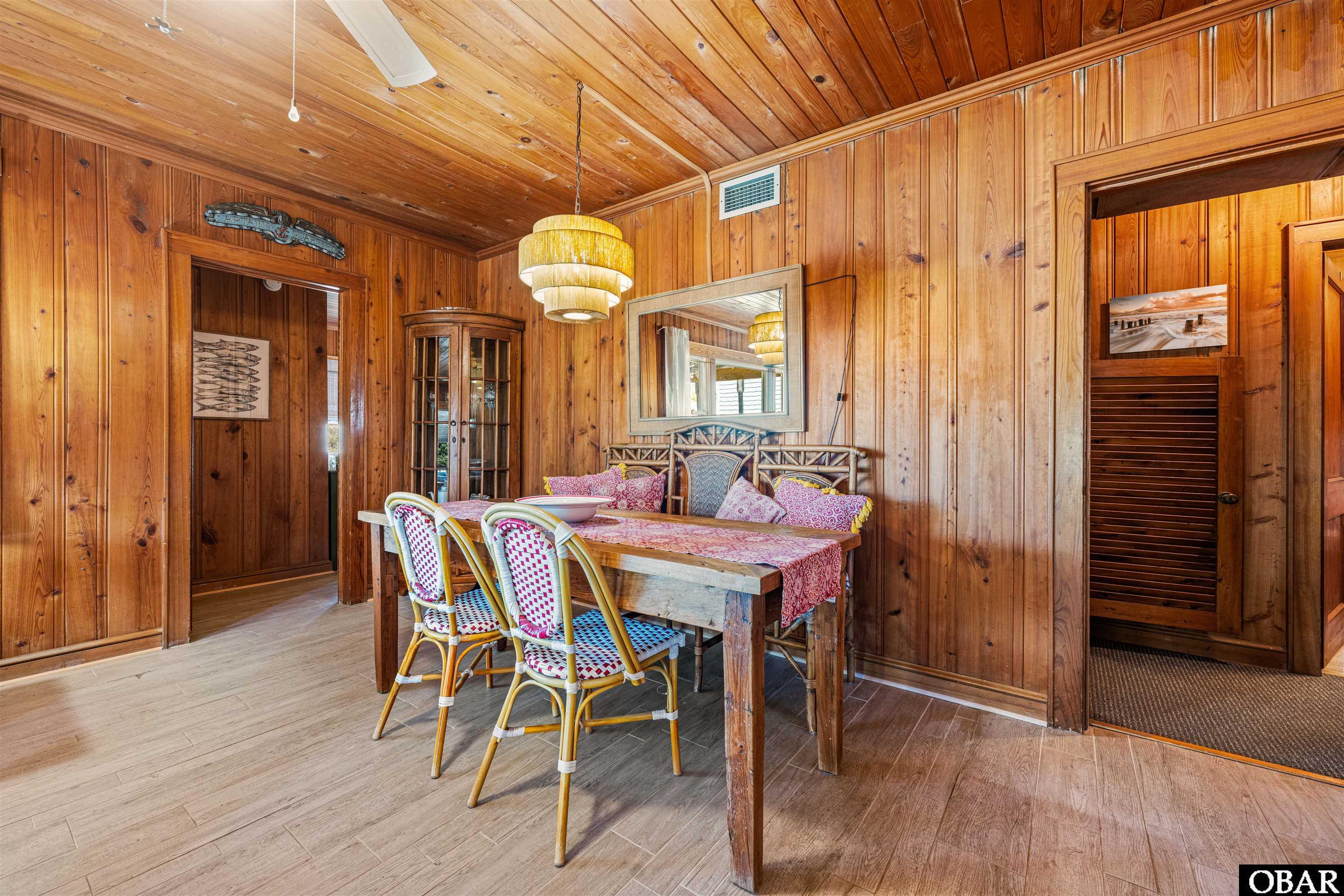 2407 Virginia Dare Trail 