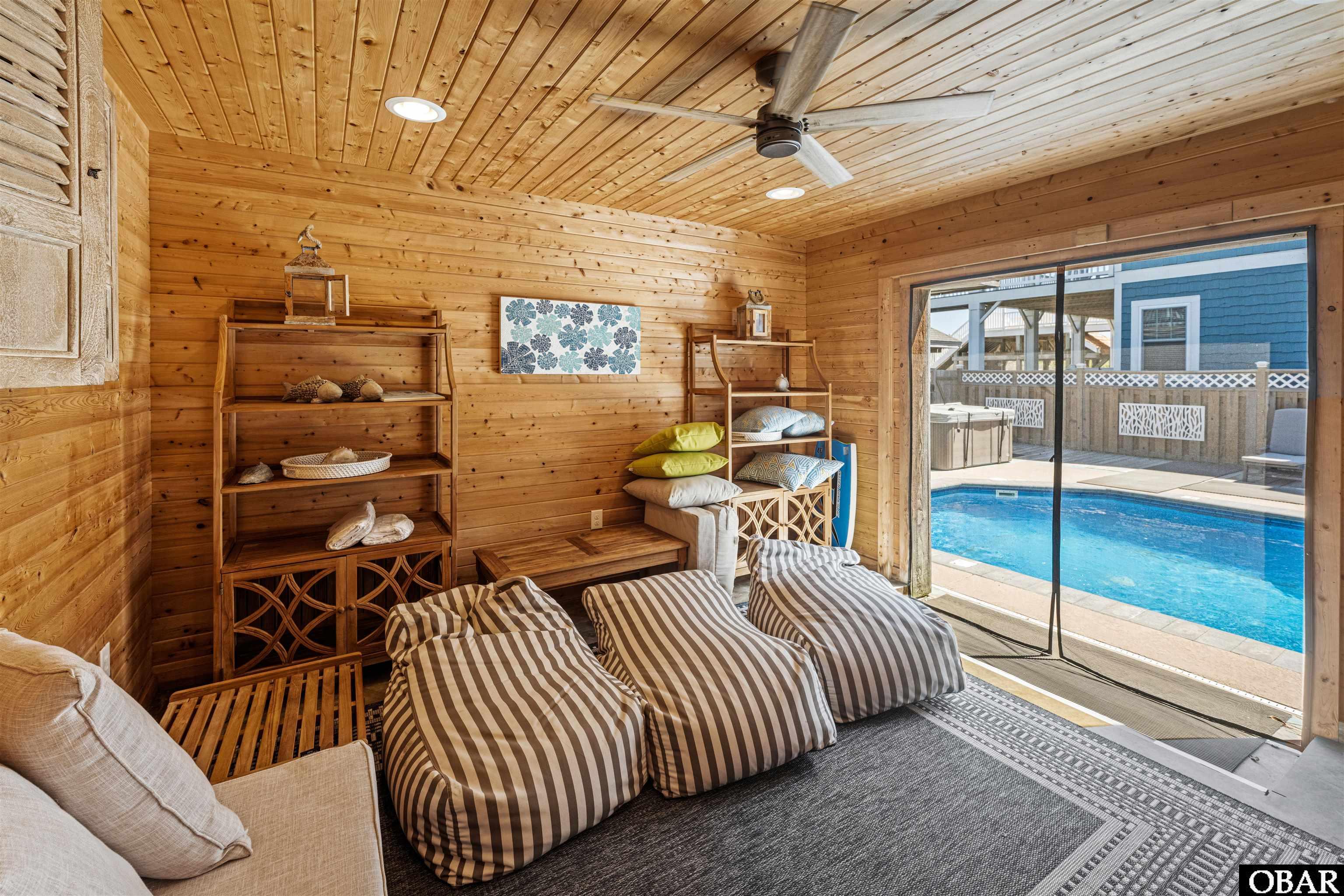 2407 Virginia Dare Trail 