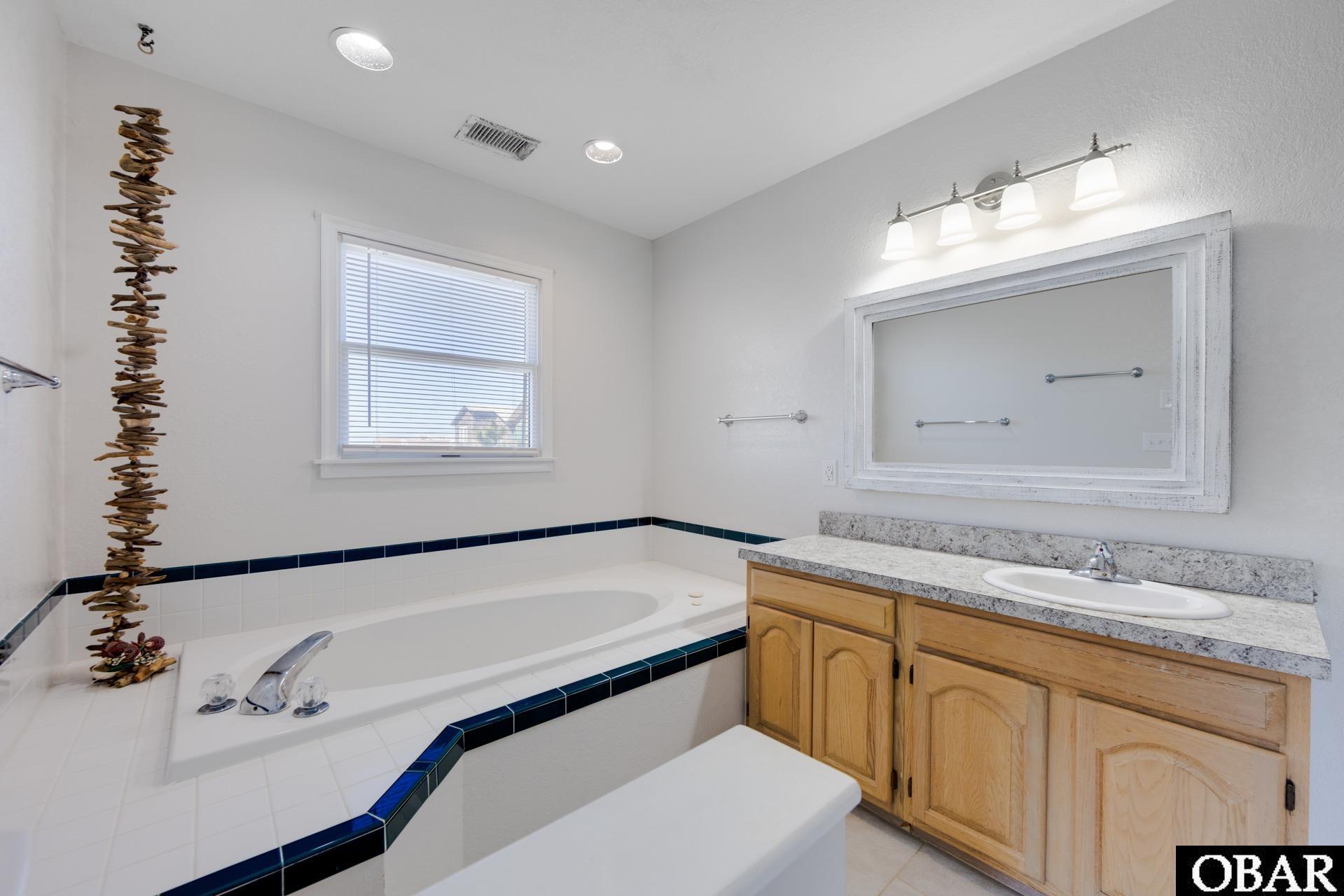 8517 Old Oregon Inlet Road 