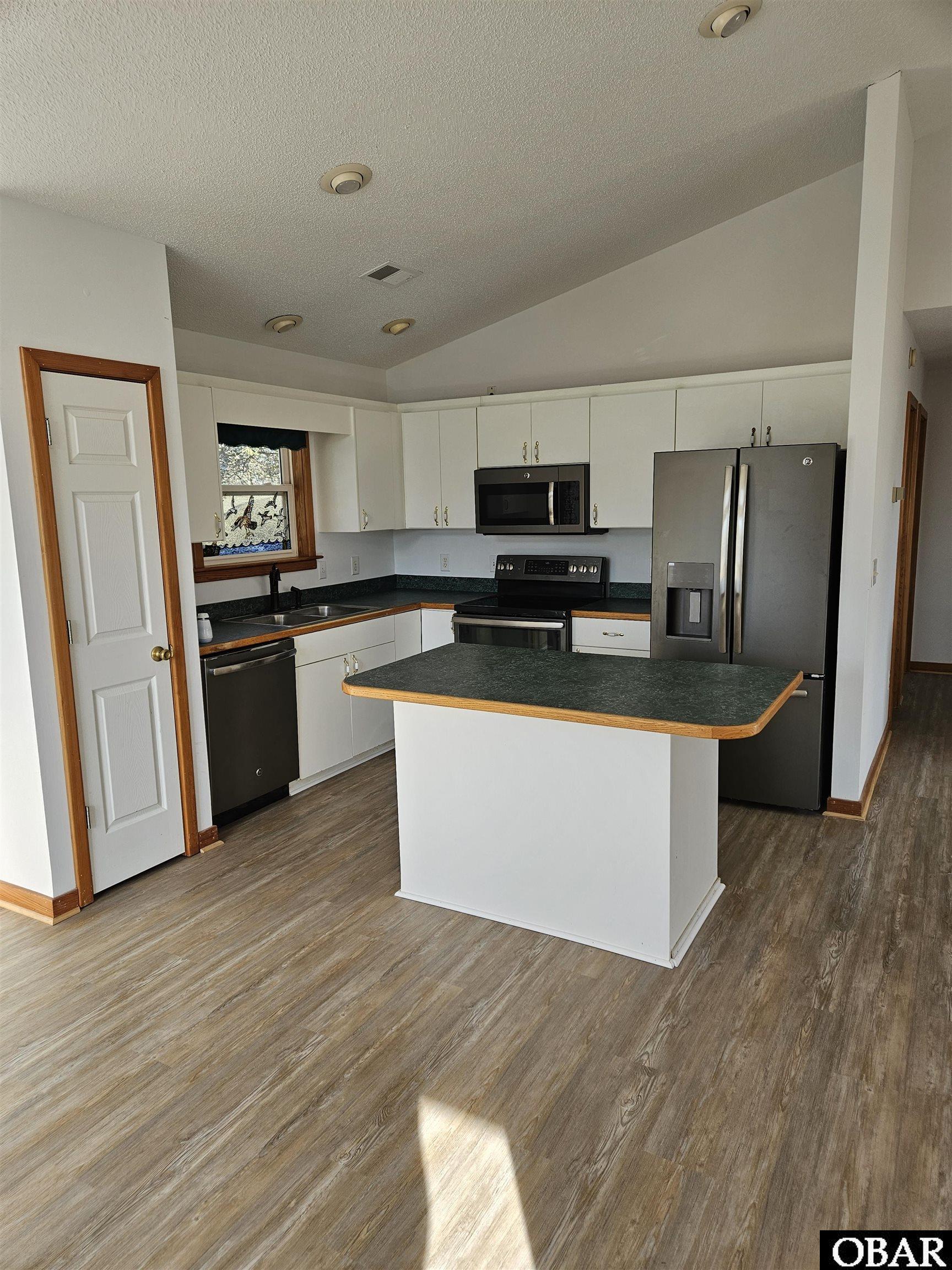 6321 Bobwhite Avenue 