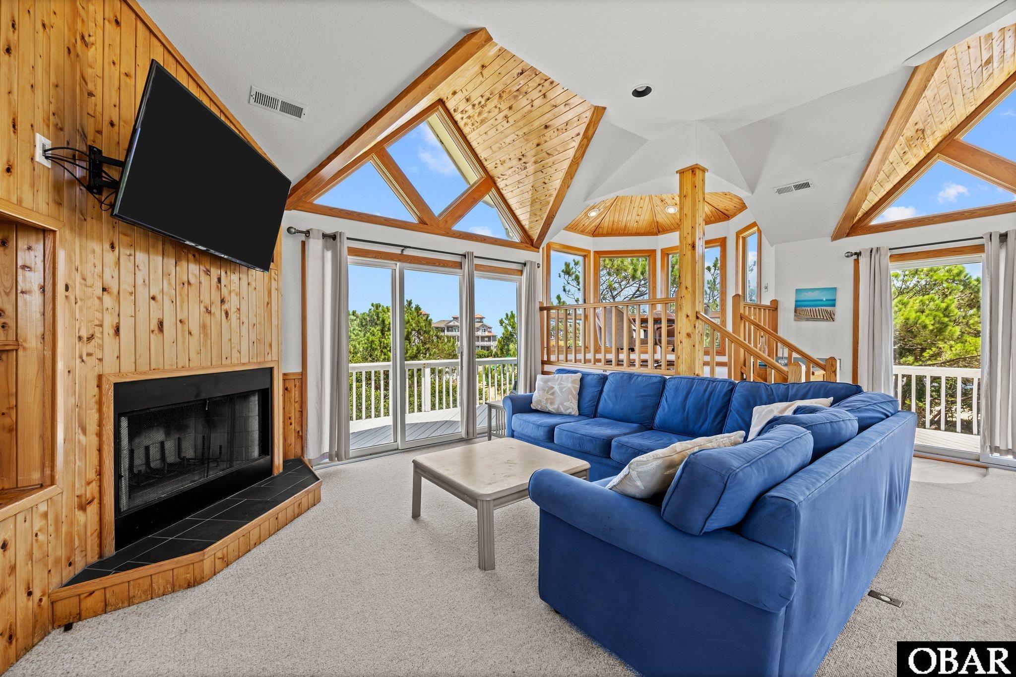 1079 Whalehead Drive 