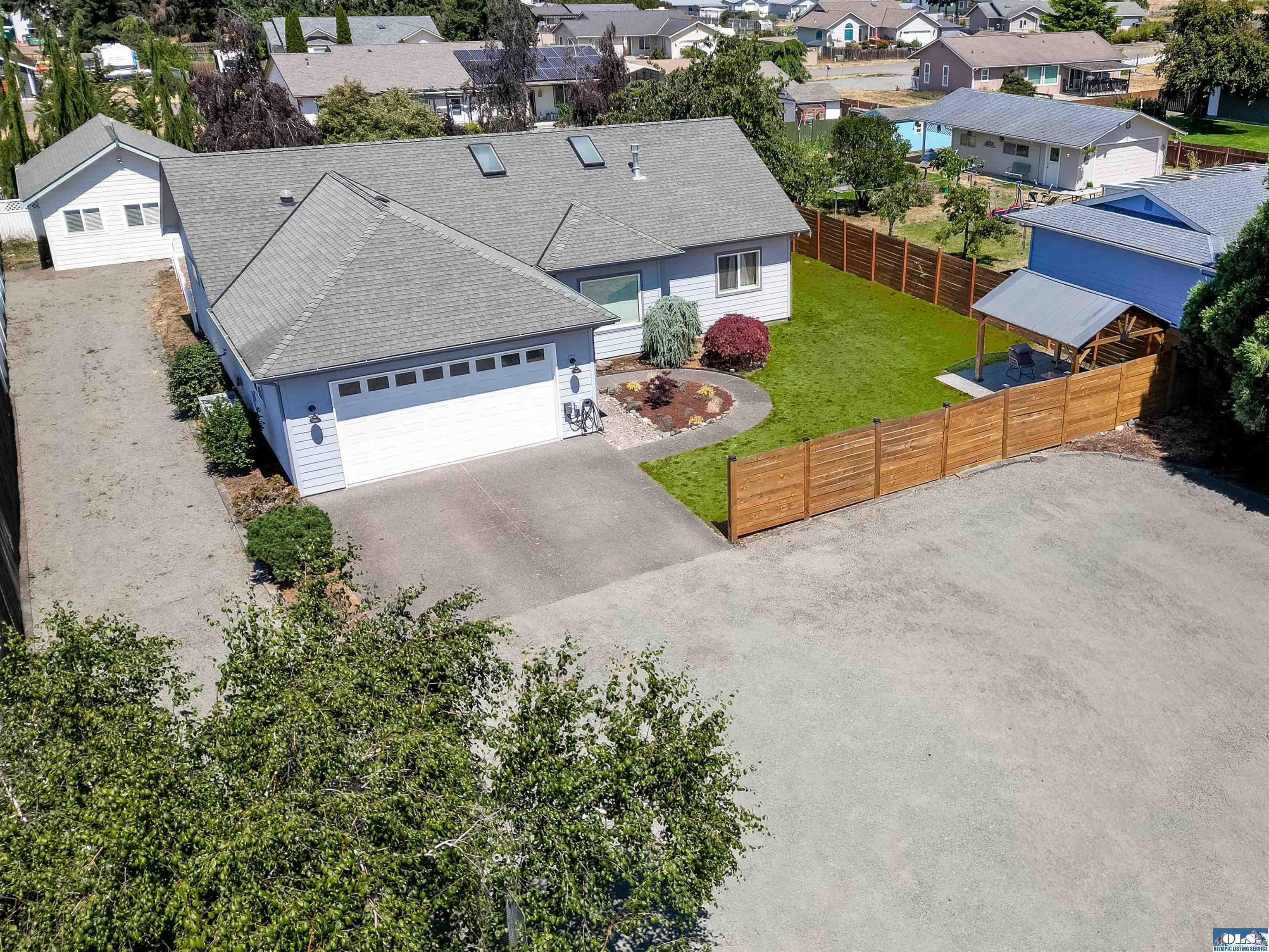 41 Smithfield Dr