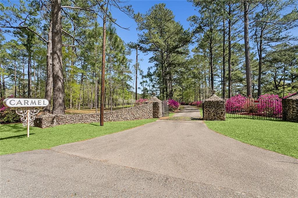 62284 FISH HATCHERY Road, Lacombe, LA 70445