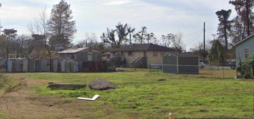 BROADWAY Avenue, Harvey, LA 70058
