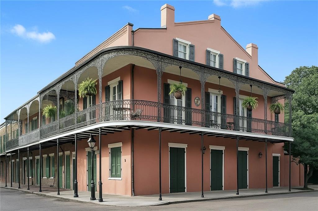 600 GOVERNOR NICHOLLS Street, New Orleans, LA 70116