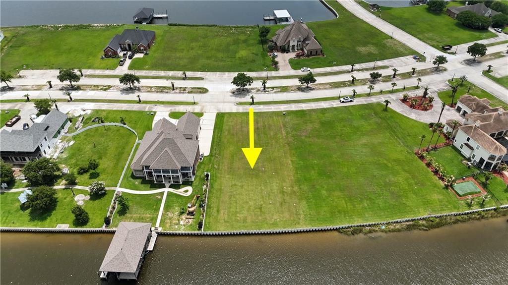 2077 S LAKESHORE Boulevard, Slidell, LA 70461