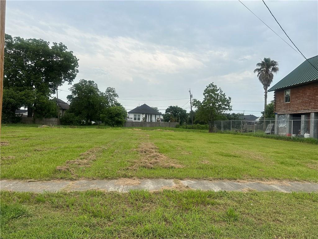 1705 CENTER Street, Arabi, LA 70032
