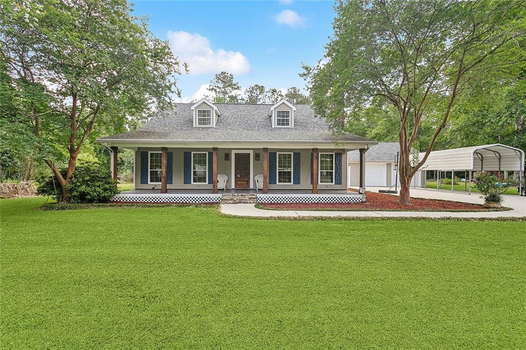 19196 WILDOAK Lane, Ponchatoula, LA 70454