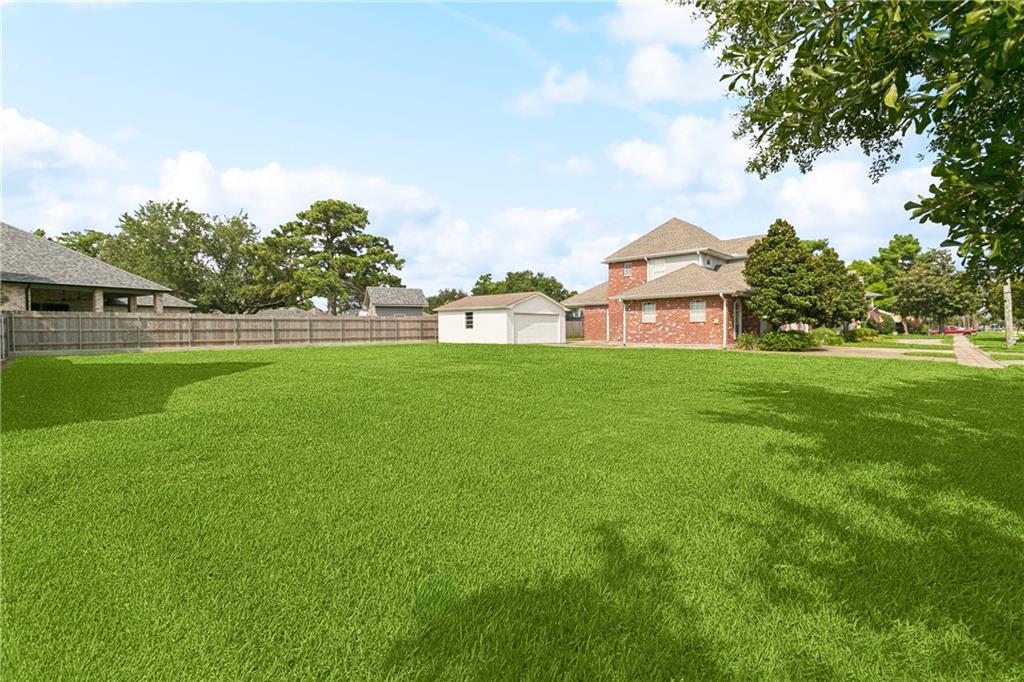 4904 AVRON Boulevard, Metairie, LA 70006