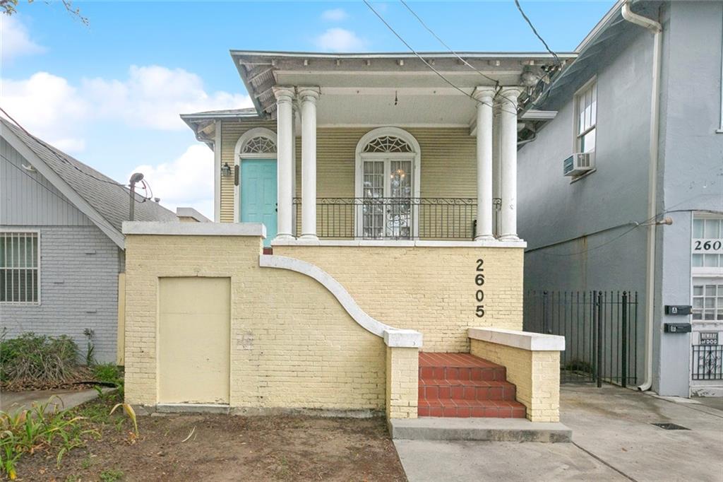 2605 NAPOLEON Avenue, New Orleans, LA 70115