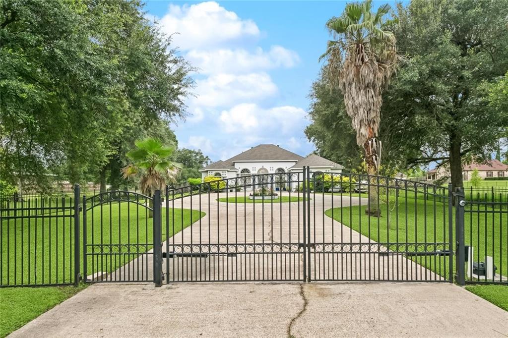 104 S. KENNER Avenue, Waggaman, LA 70094