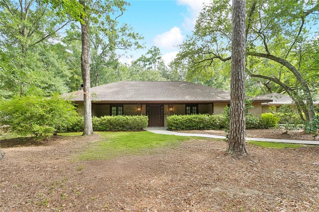 599 DOVE PARK Road, Covington, LA 70433