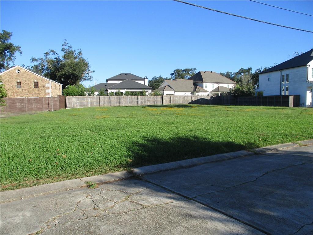 108 REX Drive, River Ridge, LA 70123