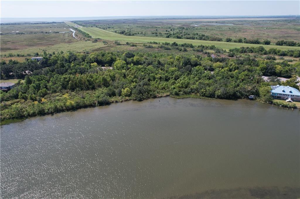 20025 CHEF MENTEUR Highway, New Orleans, LA 70129