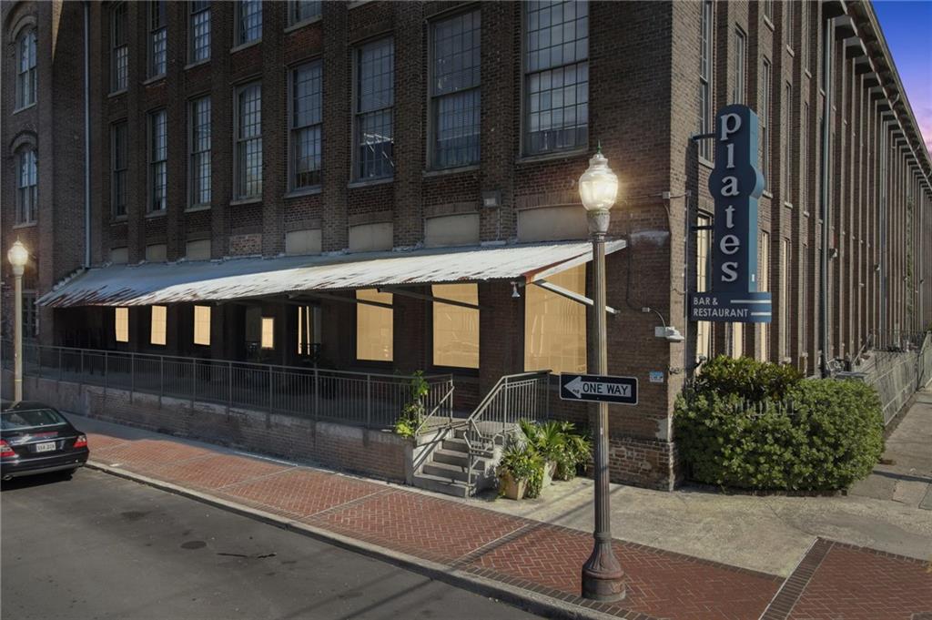 1051 ANNUNCIATION Street, New Orleans, LA 70130