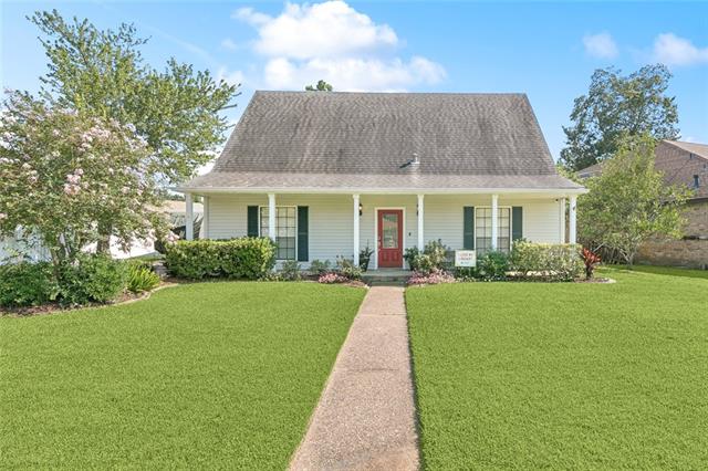 24 MYRTLE HILL Drive, Destrehan, LA 70047