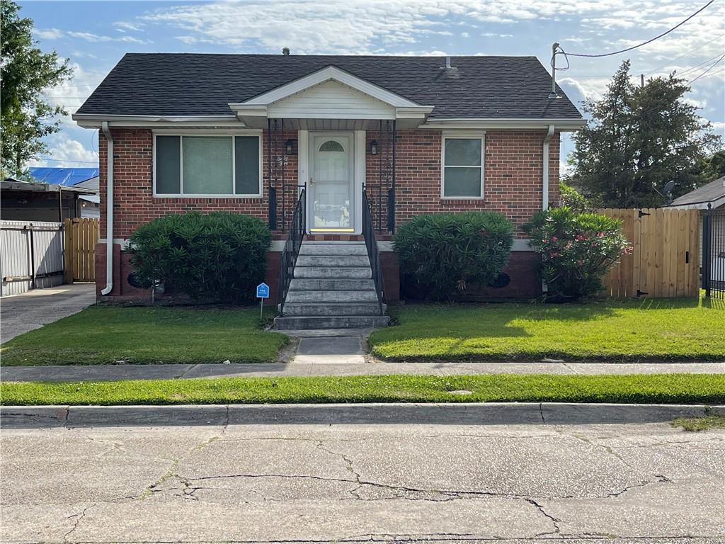 65 CURTIS Drive, New Orleans, LA 70126