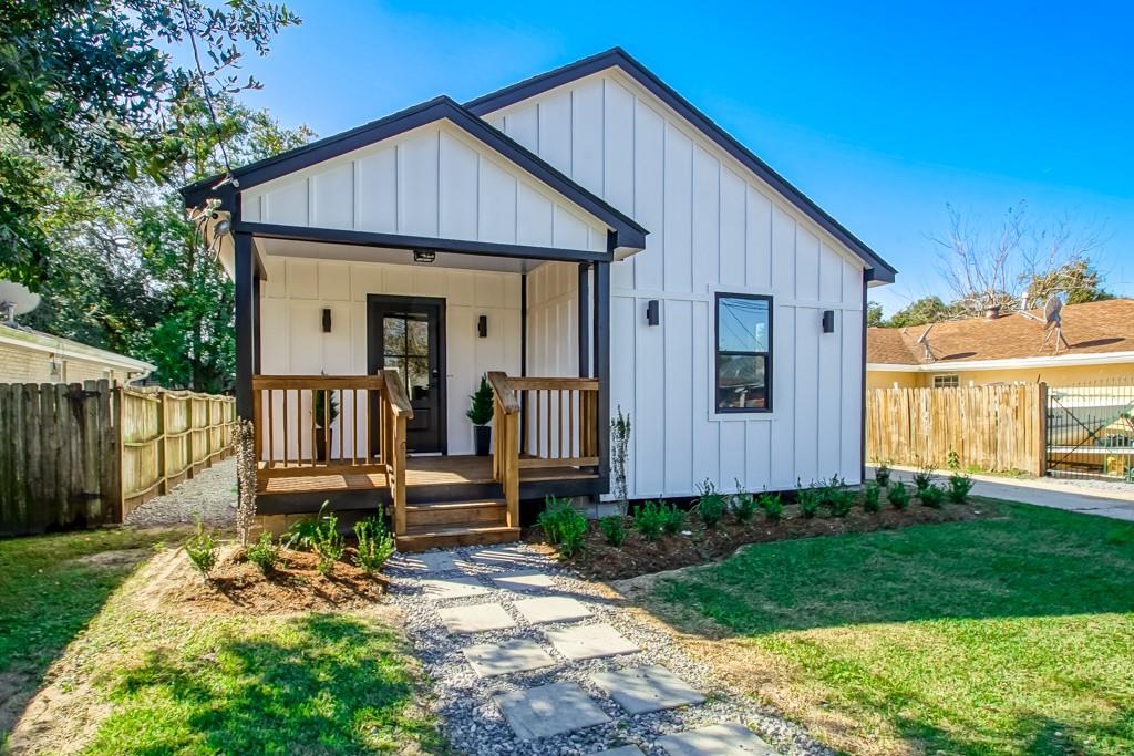 7818 MARQUIS Street, New Orleans, LA 70128