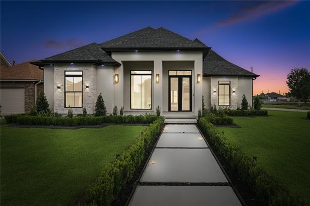 Homes for sale in Chalmette, LA | 3201 Karen Dr, Chalmette, LA 70043 | MLS# NO2524301