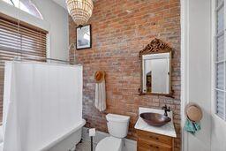 1109 ROYAL Street, C, New Orleans, LA 70116