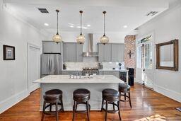 1109 ROYAL Street, C, New Orleans, LA 70116