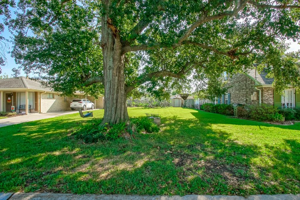 1325 ROSE GARDEN Drive, Metairie, LA 70005