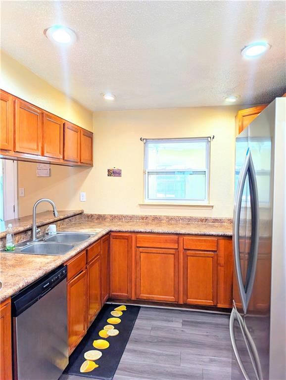 2552 E CATAWBA Drive, Harvey, LA 70058