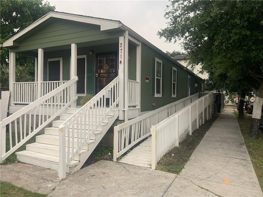 2714 DANNEEL Street, New Orleans, LA 70113