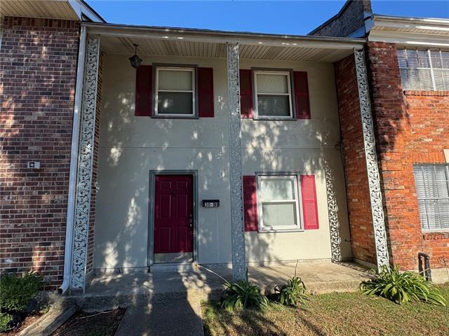 309-B CHERRY BLOSSOM Lane, Gretna, LA 70056