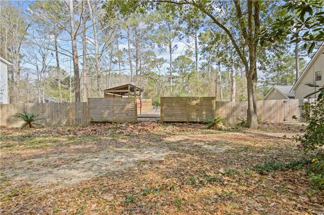 SPRUCE Drive, Covington, LA 70433