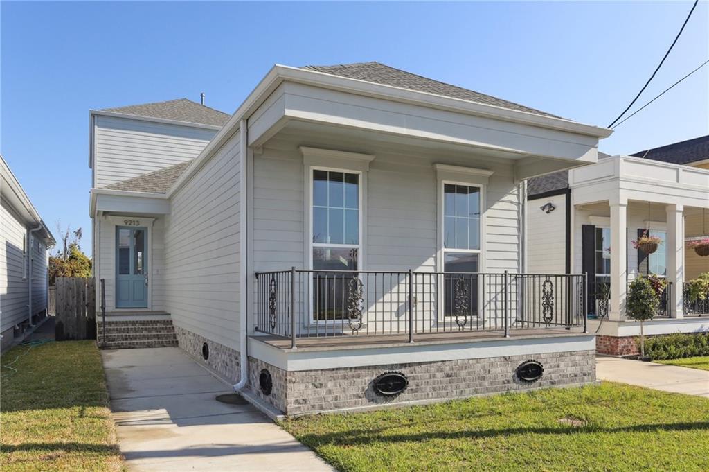 9213 S CLAIBORNE Avenue, New Orleans, LA 70118