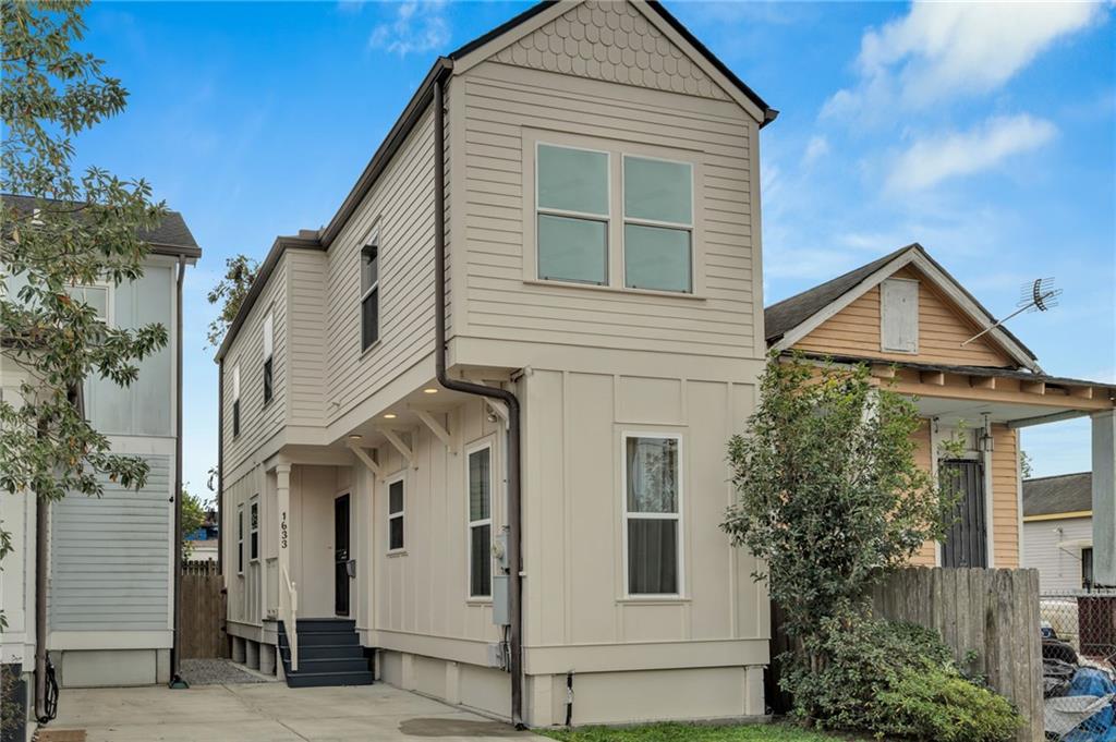 1633 EAGLE Street, New Orleans, LA 70118