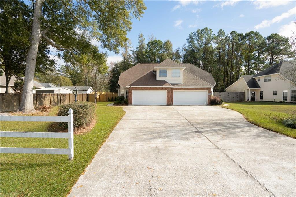 Homes for sale in Mandeville, LA | 929 Rapatel Street, Mandeville, LA 70448 | MLS# NO2532346