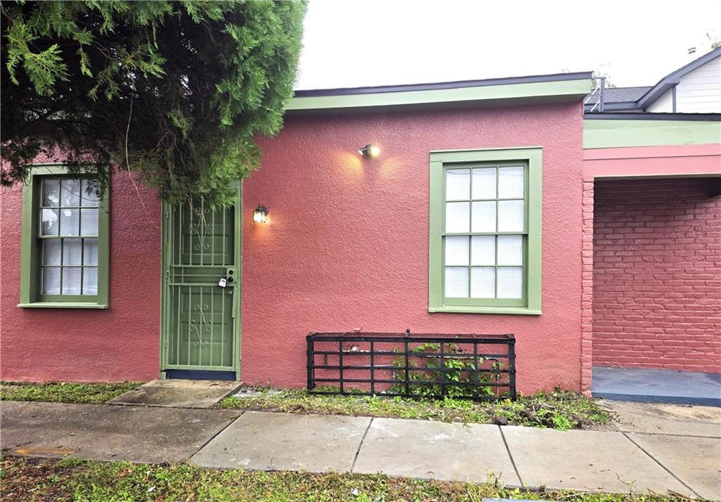 2808 S SARATOGA Street, New Orleans, LA 70113