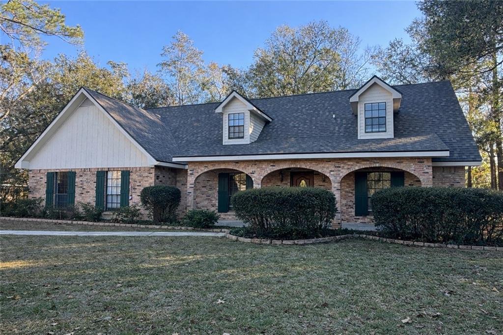 Homes for sale in Slidell, LA | 101 E Queensbury Dr, Slidell, LA 70461 | MLS# NO2536105