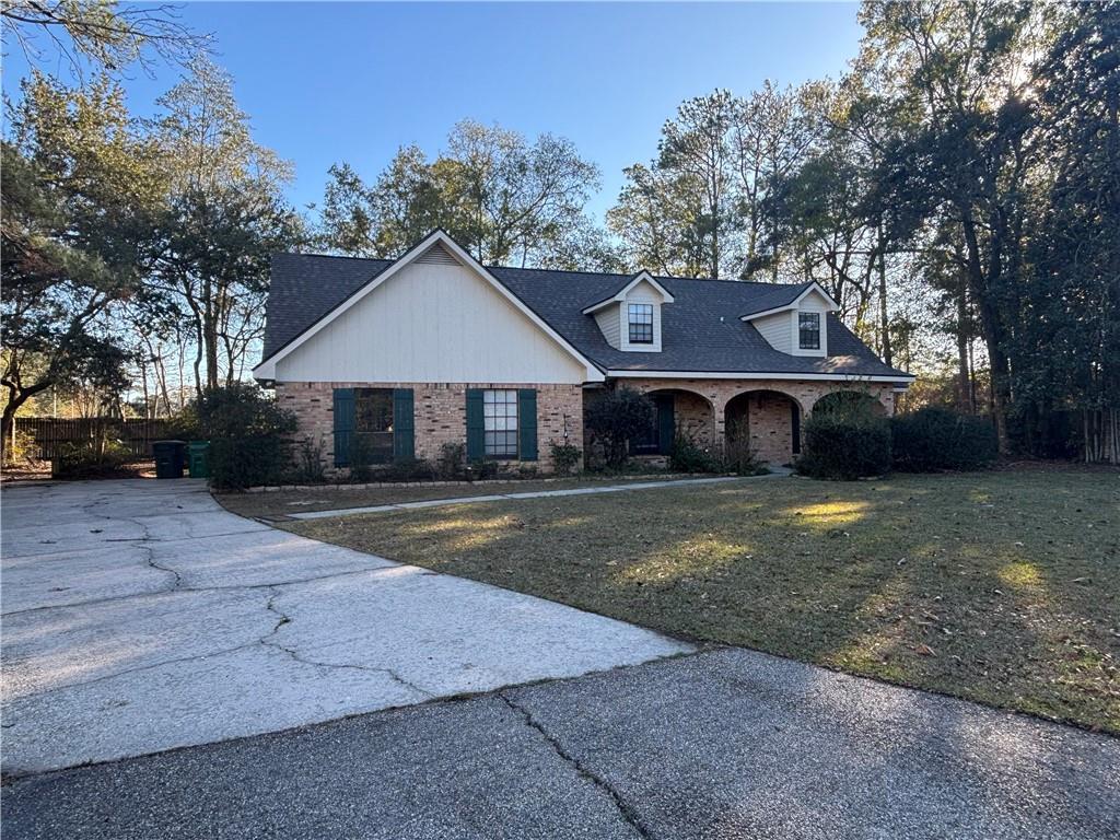 Homes for sale in Slidell, LA | 101 E Queensbury Dr, Slidell, LA 70461 | MLS# NO2536105