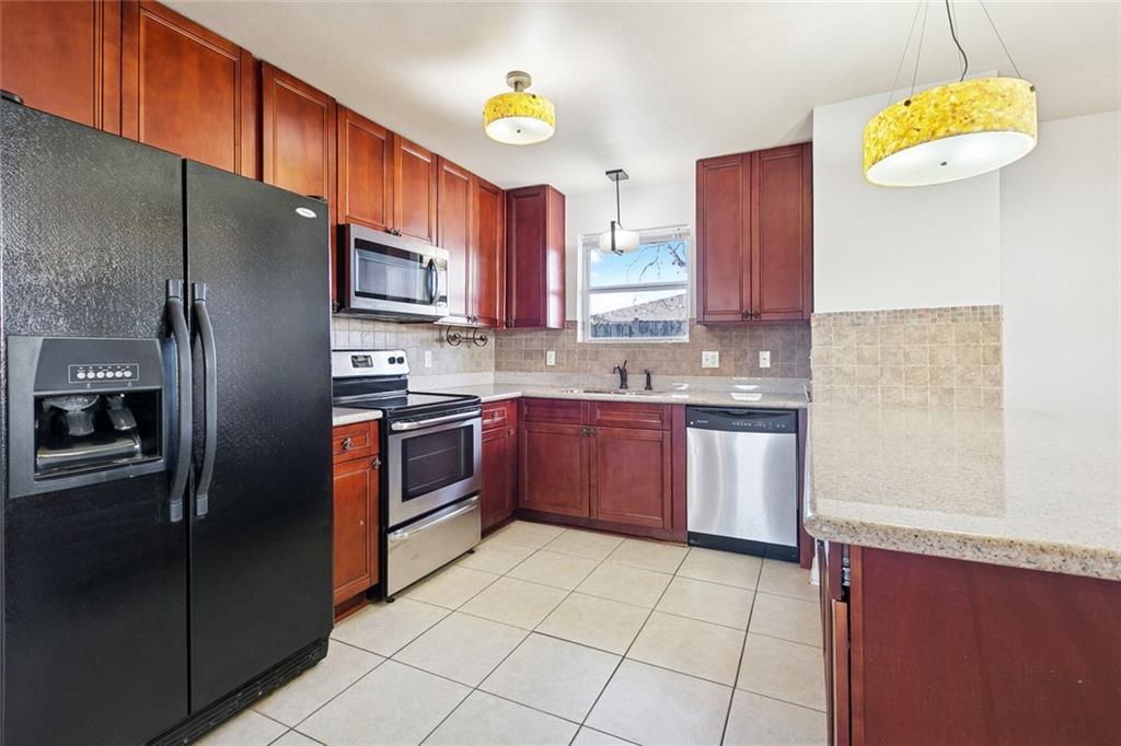 Homes for sale in Chalmette, LA | 3408 Lyndell Dr, Chalmette, LA 70043 | MLS# NO2535962