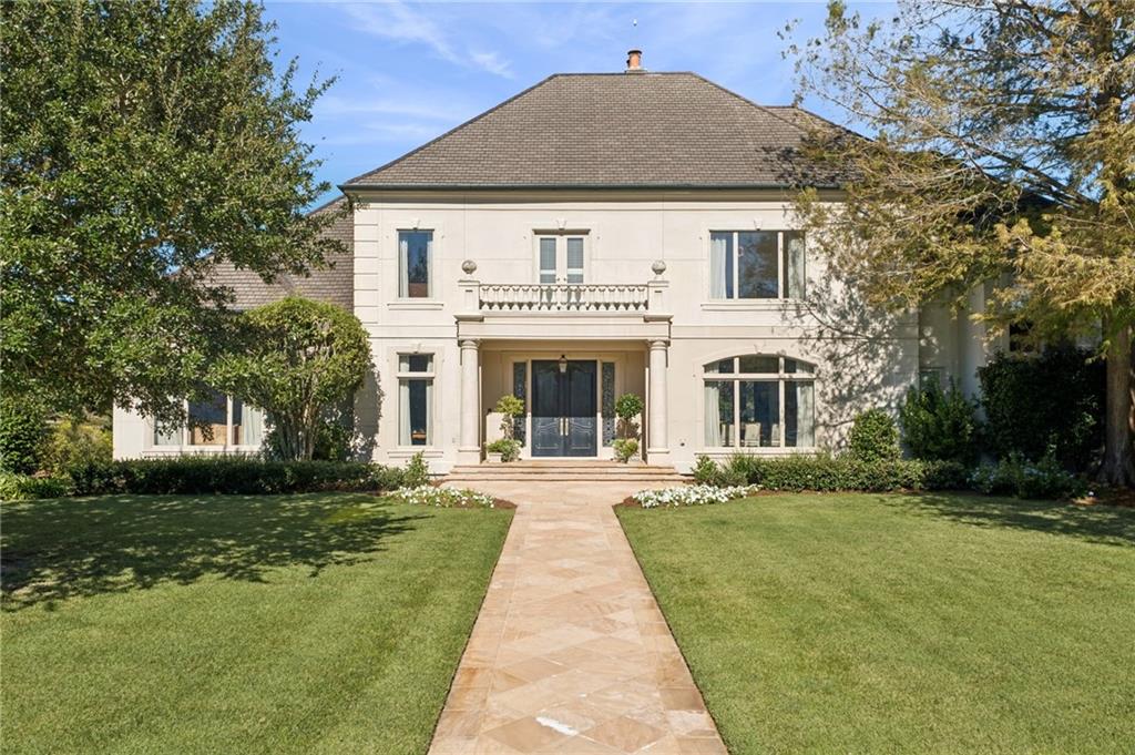 19 PEBBLE BEACH Lane, New Orleans, LA 70131